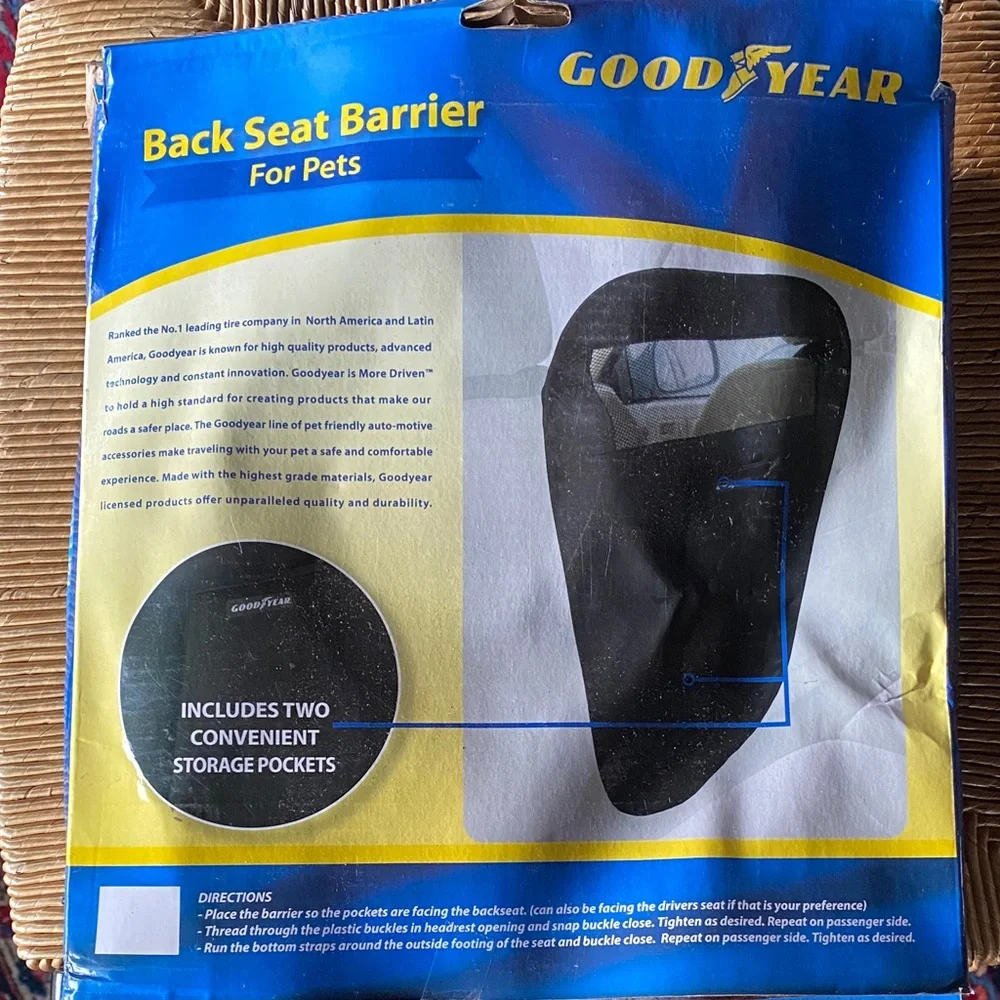 Back Seat Barrier for Pets - Black